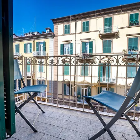 339 - Casa Anghinetti, Centro Citta Apartment *